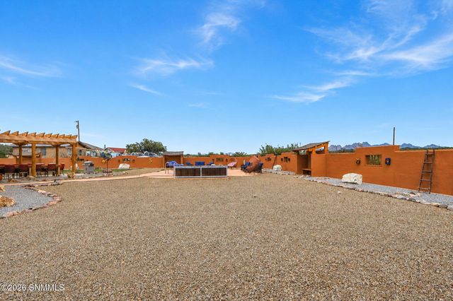 5083 Vista Chico Loop, Las Cruces, NM 88012