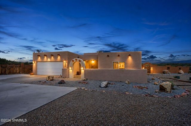 5083 Vista Chico Loop, Las Cruces, NM 88012