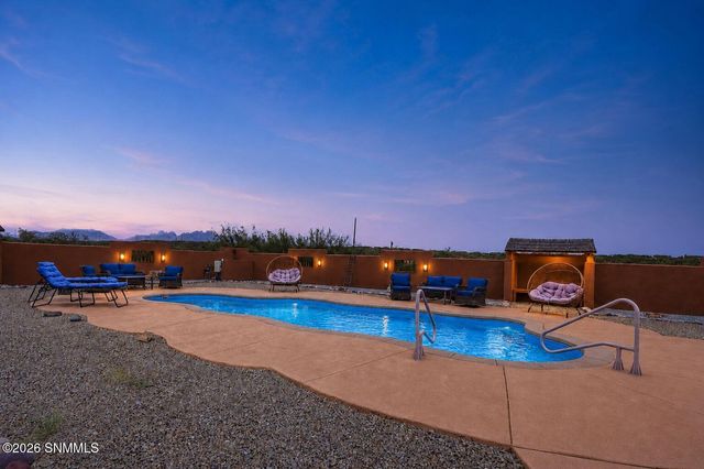 5083 Vista Chico Loop, Las Cruces, NM 88012