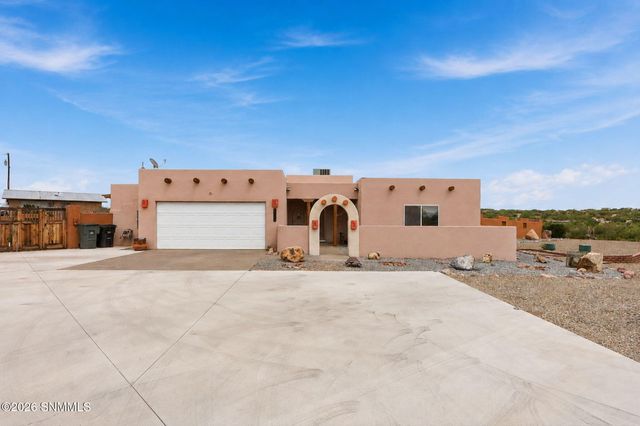 5083 Vista Chico Loop, Las Cruces, NM 88012