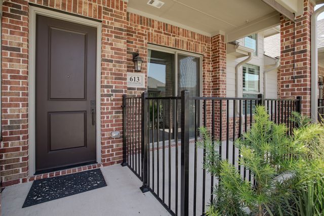 613 Cloverleaf Drive, Wylie, TX 75098
