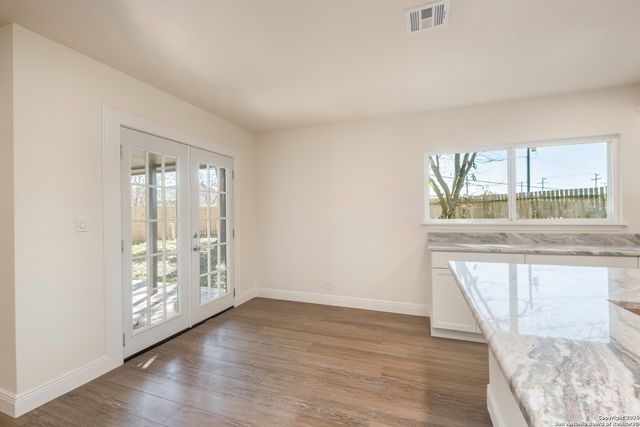 3330 Sackville Dr, San Antonio, TX 78247