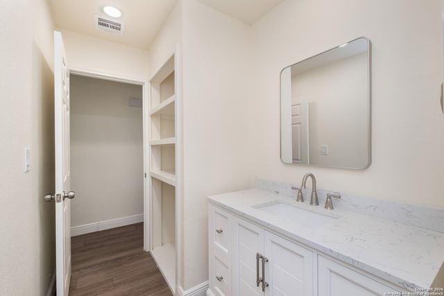 3330 Sackville Dr, San Antonio, TX 78247