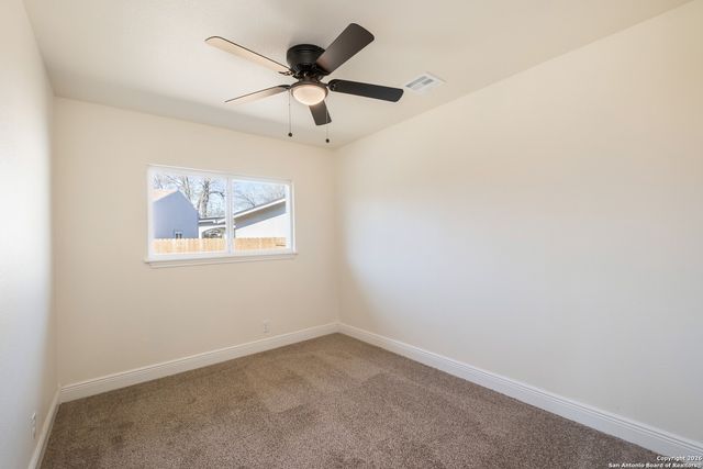 3330 Sackville Dr, San Antonio, TX 78247