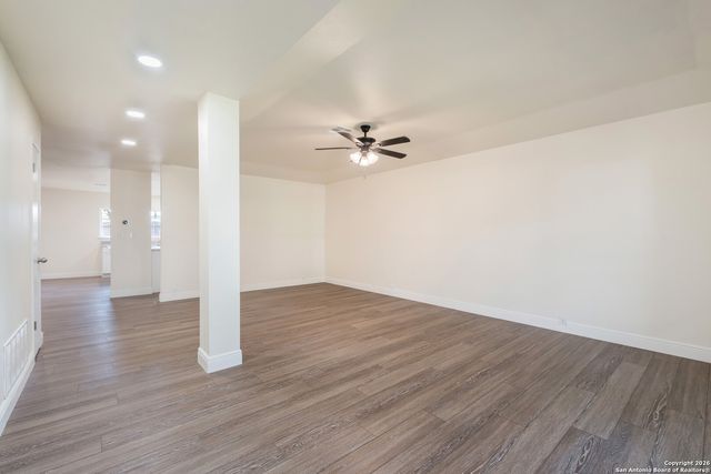 3330 Sackville Dr, San Antonio, TX 78247