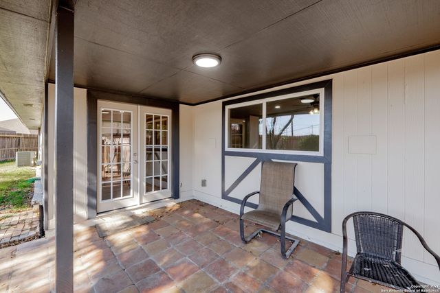 3330 Sackville Dr, San Antonio, TX 78247