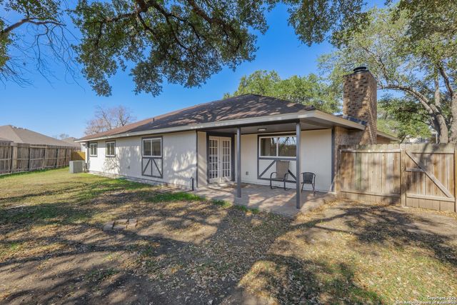 3330 Sackville Dr, San Antonio, TX 78247