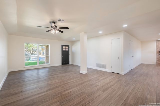 3330 Sackville Dr, San Antonio, TX 78247