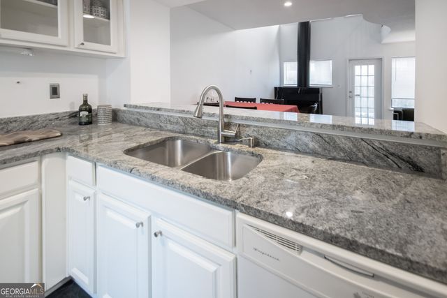 19 Finch Trail NE, Atlanta, GA 30308