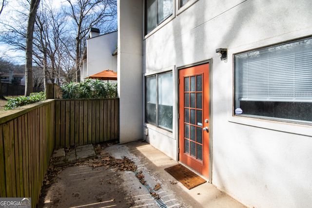 19 Finch Trail NE, Atlanta, GA 30308