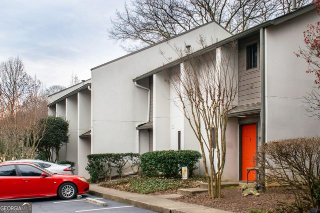 19 Finch Trail NE, Atlanta, GA 30308
