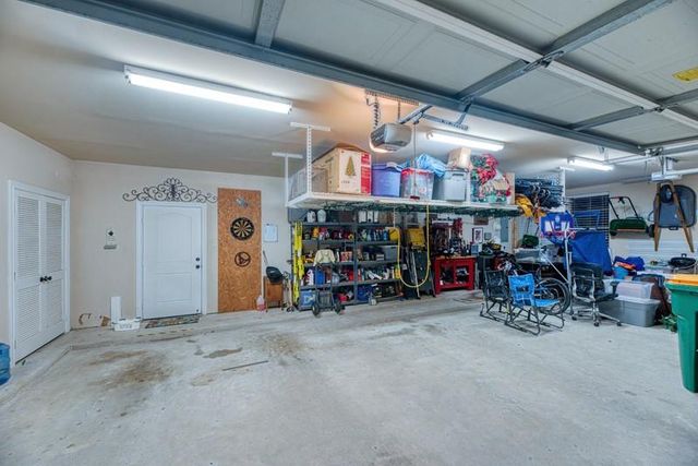 127 Anna Springs Lane, Montgomery, TX 77356
