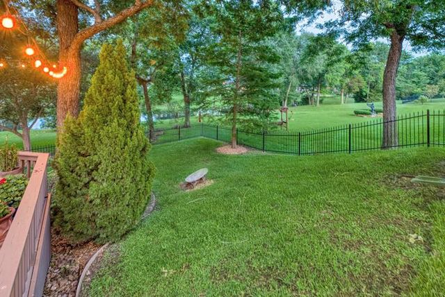127 Anna Springs Lane, Montgomery, TX 77356