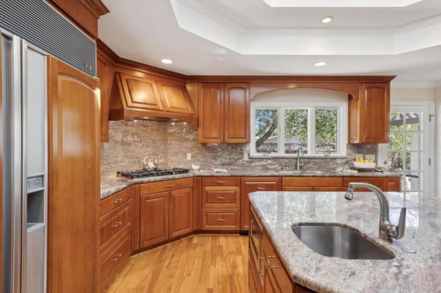 18074 Daves Avenue, Monte Sereno, CA 95030