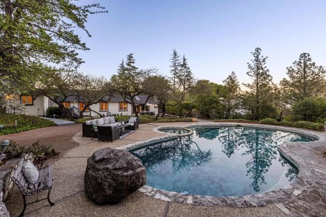 18074 Daves Avenue, Monte Sereno, CA 95030