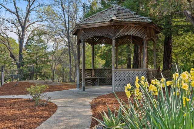 18074 Daves Avenue, Monte Sereno, CA 95030