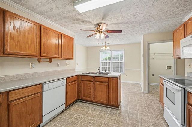 1496 Virgil Pond Lane, Loganville, GA 30052