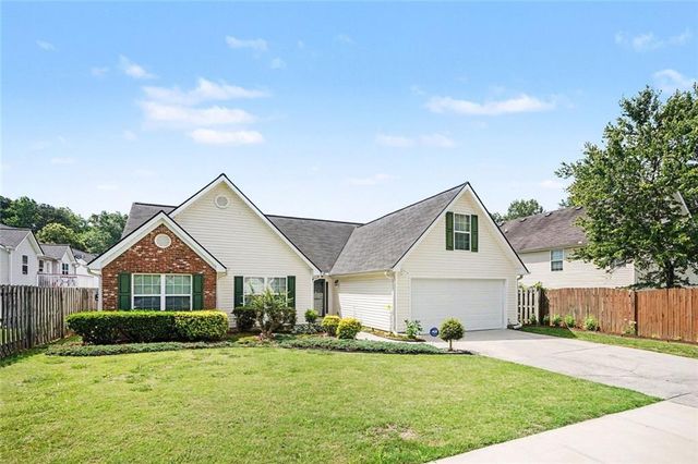 1496 Virgil Pond Lane, Loganville, GA 30052