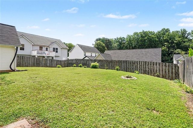 1496 Virgil Pond Lane, Loganville, GA 30052