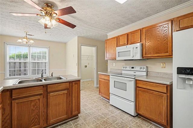 1496 Virgil Pond Lane, Loganville, GA 30052