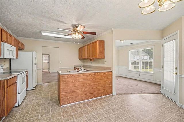 1496 Virgil Pond Lane, Loganville, GA 30052