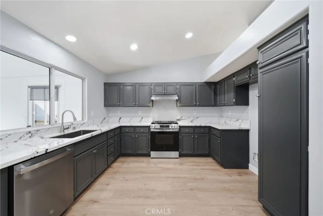 19735 Skyview Court, Canyon Country, CA 91351