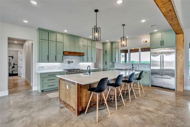 3763 County Road 1110, Rio Vista, TX 76093