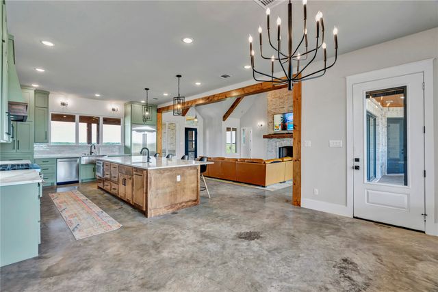 3763 County Road 1110, Rio Vista, TX 76093