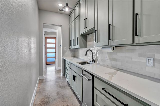 3763 County Road 1110, Rio Vista, TX 76093