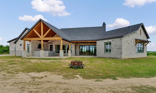 3763 County Road 1110, Rio Vista, TX 76093