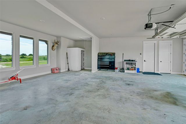 3763 County Road 1110, Rio Vista, TX 76093