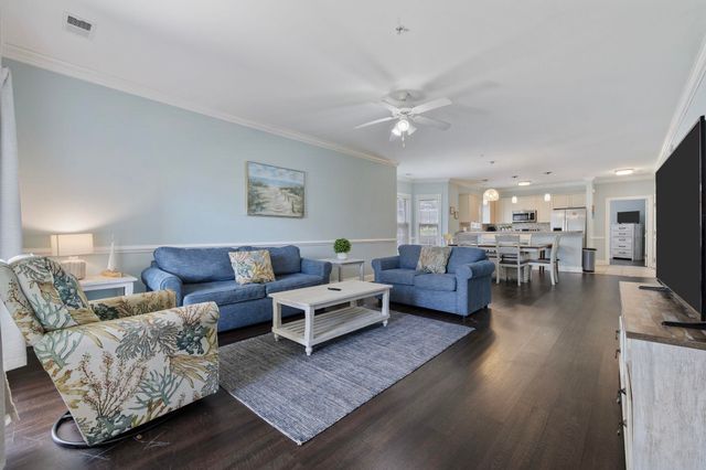 4879 Luster Leaf Cir Apt 105, Myrtle Beach, SC 29577