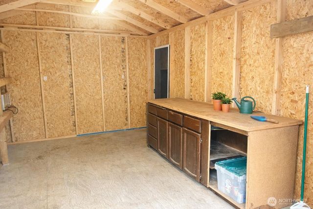 913 E Herron Blvd, Lakebay, WA 98349