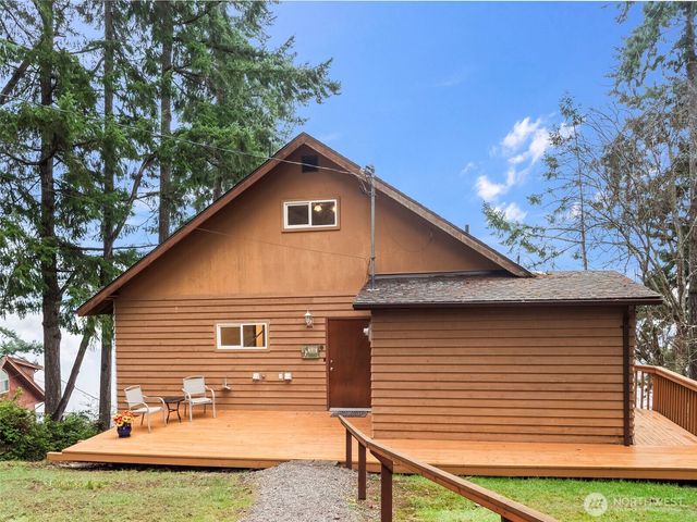 913 E Herron Blvd, Lakebay, WA 98349