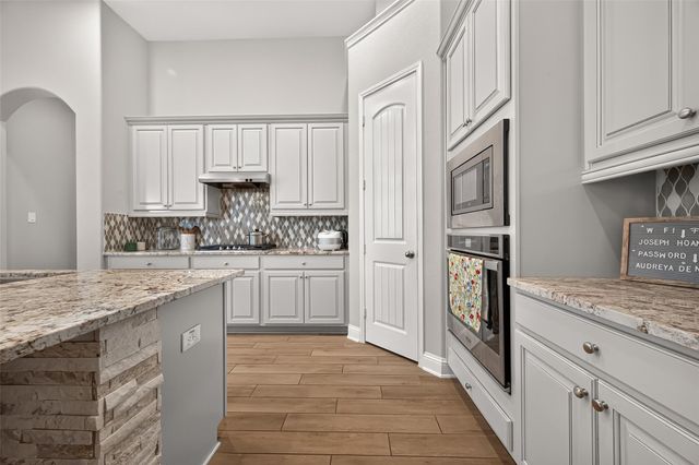 18719 Evanhale Bend Drive, Cypress, TX 77429
