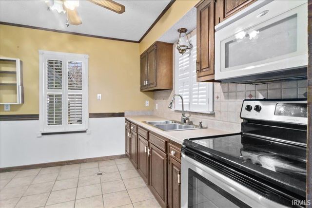 1509 S Saint James Boulevard, Evansville, IN 47714