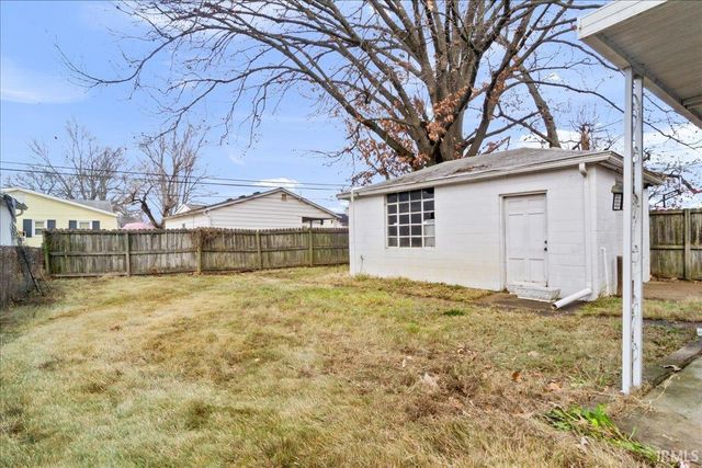 1509 S Saint James Boulevard, Evansville, IN 47714