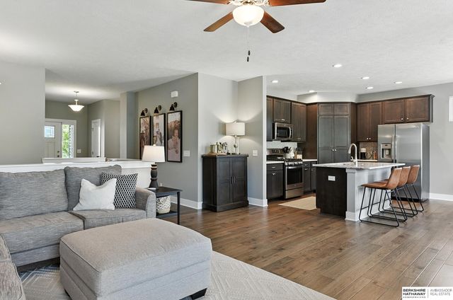 7301 S 184th Street, Omaha, NE 68136