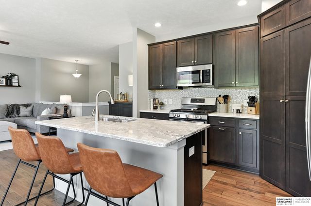 7301 S 184th Street, Omaha, NE 68136