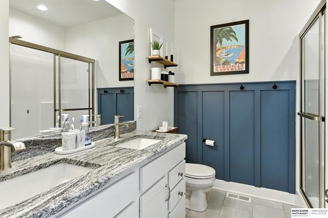 7301 S 184th Street, Omaha, NE 68136