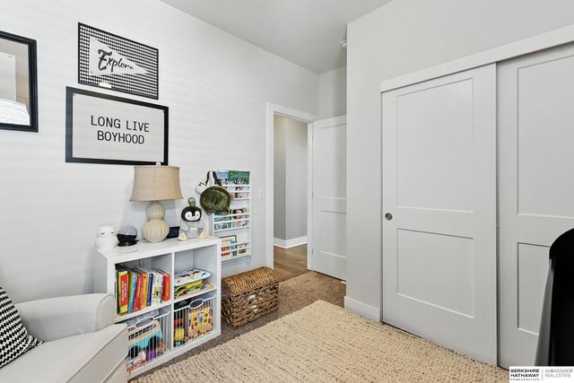 7301 S 184th Street, Omaha, NE 68136