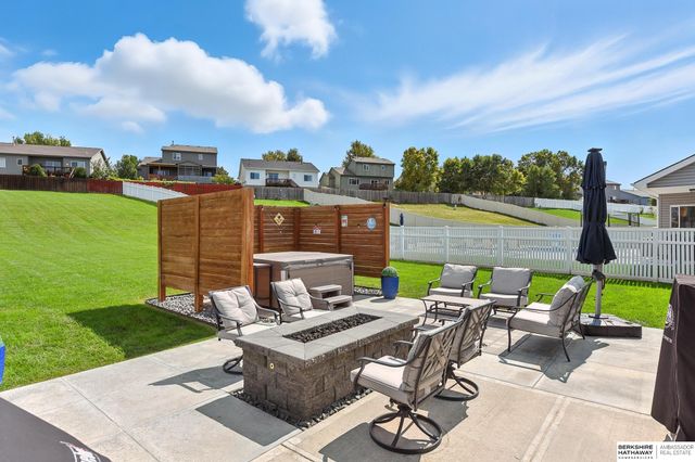 7301 S 184th Street, Omaha, NE 68136