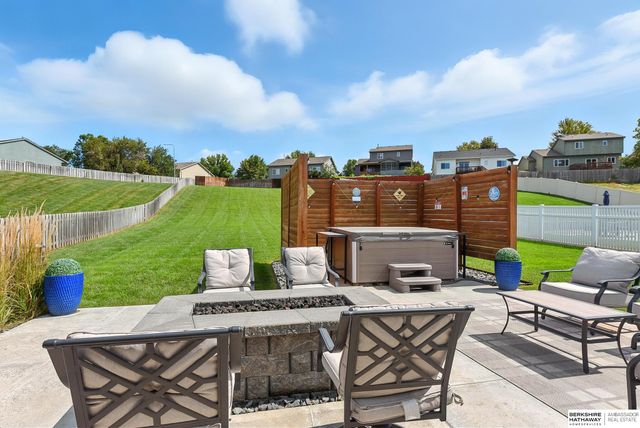 7301 S 184th Street, Omaha, NE 68136