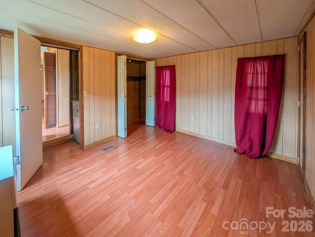 107 Mockingbird Lane, Burnsville, NC 28714