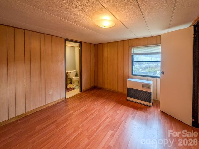 107 Mockingbird Lane, Burnsville, NC 28714