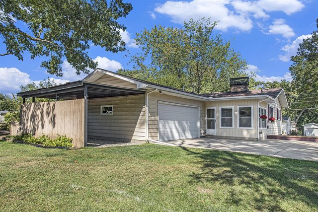 7610 Lake Wood Drive, Portage, MI 49002