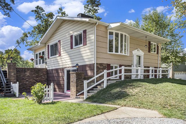 7610 Lake Wood Drive, Portage, MI 49002