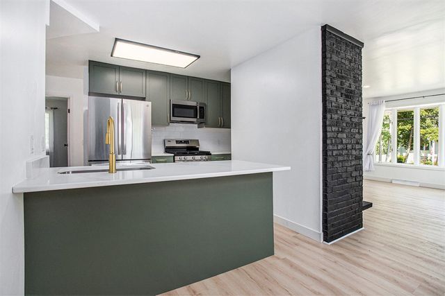 7610 Lake Wood Drive, Portage, MI 49002