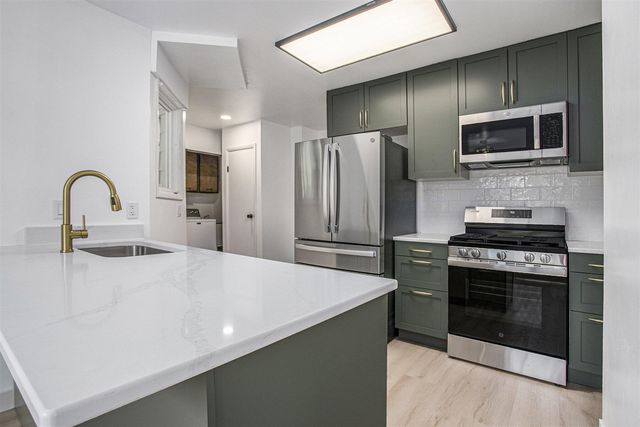 7610 Lake Wood Drive, Portage, MI 49002