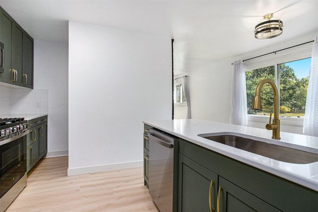 7610 Lake Wood Drive, Portage, MI 49002